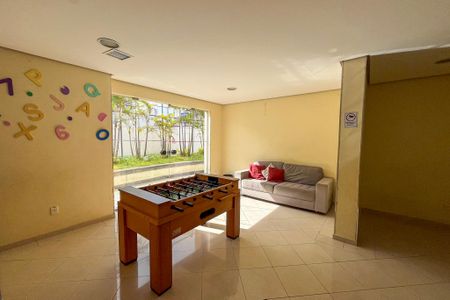 Apartamento à venda com 65m², 2 quartos e 1 vaga Apartamento à venda com 65m², 2 quartos e 1 vagaSalão de jogos