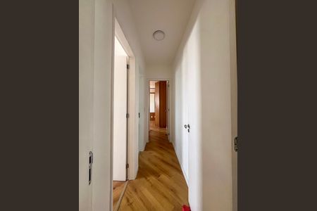 Apartamento à venda com 65m², 2 quartos e 1 vaga Apartamento à venda com 65m², 2 quartos e 1 vagaCorredor