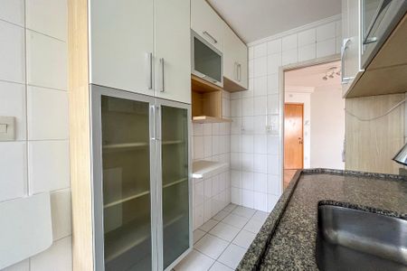 Apartamento à venda com 65m², 2 quartos e 1 vaga Apartamento à venda com 65m², 2 quartos e 1 vagaCozinha