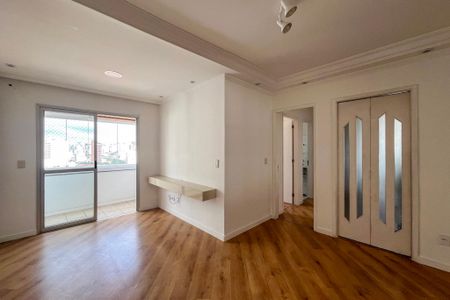 Sala de apartamento à venda com 2 quartos, 65m² em Vila Gumercindo, São Paulo