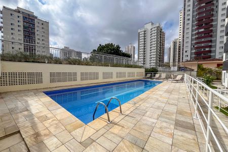 Apartamento à venda com 65m², 2 quartos e 1 vaga Apartamento à venda com 65m², 2 quartos e 1 vagaPiscina