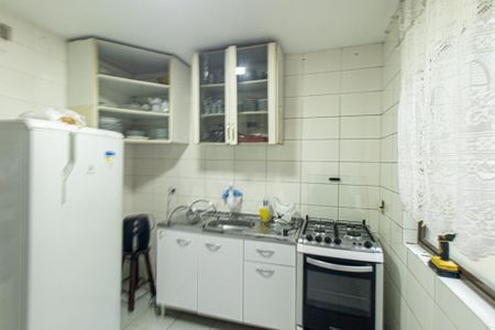 Casa para alugar com 98m², 2 quartos e 2 vagas Casa para alugar com 98m², 2 quartos e 2 vagasCozinha