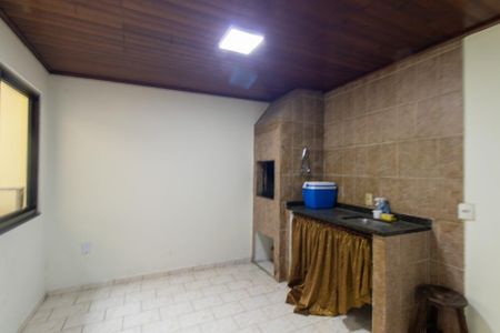 Casa para alugar com 98m², 2 quartos e 2 vagas Casa para alugar com 98m², 2 quartos e 2 vagasÁrea de Serviço