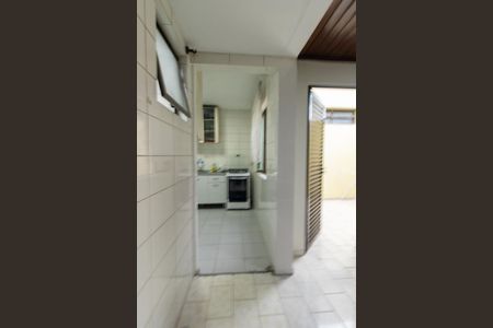 Casa para alugar com 98m², 2 quartos e 2 vagas Casa para alugar com 98m², 2 quartos e 2 vagasÁrea de Serviço