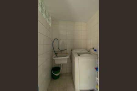 Casa para alugar com 98m², 2 quartos e 2 vagas Casa para alugar com 98m², 2 quartos e 2 vagasÁrea de Serviço