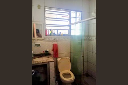 Banheiro de casa para alugar com 1 quarto, 45m² em Santo Elias, Mesquita