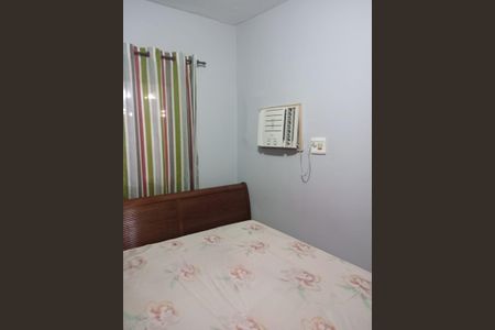 Quarto de casa para alugar com 1 quarto, 45m² em Santo Elias, Mesquita