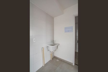 Área de Serviço de apartamento para alugar com 2 quartos, 40m² em Vila Eldizia, Santo André