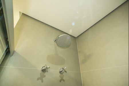Apartamento à venda com 64m², 2 quartos e 1 vaga Apartamento à venda com 64m², 2 quartos e 1 vagaBanheiro