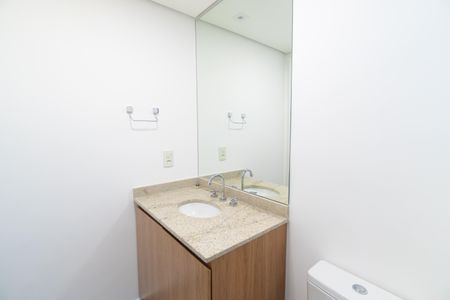 Apartamento para alugar com 64m², 2 quartos e 1 vaga Apartamento para alugar com 64m², 2 quartos e 1 vagaBanheiro da suíte