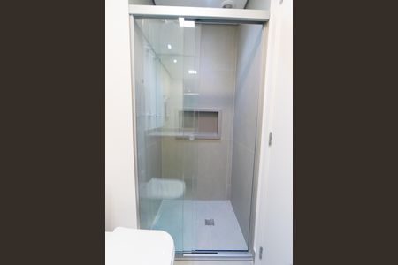 Apartamento para alugar com 64m², 2 quartos e 1 vaga Apartamento para alugar com 64m², 2 quartos e 1 vagaBanheiro social