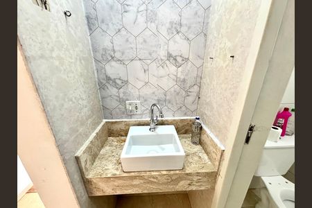 Apartamento para alugar com 50m², 2 quartos e 1 vaga Apartamento para alugar com 50m², 2 quartos e 1 vagaBanheiro