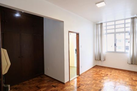 Sala de apartamento para alugar com 1 quarto, 52m² em Centro, Belo Horizonte