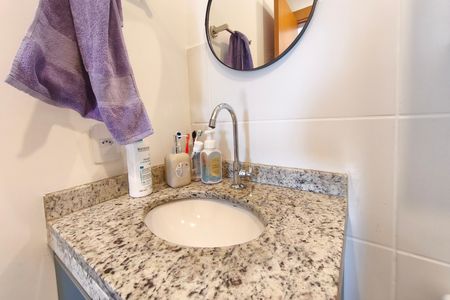 Apartamento à venda com 48m², 2 quartos e 1 vaga Apartamento à venda com 48m², 2 quartos e 1 vagaBanheiro