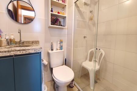 Apartamento à venda com 48m², 2 quartos e 1 vaga Apartamento à venda com 48m², 2 quartos e 1 vagaBanheiro