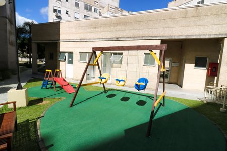 Apartamento para alugar com 46m², 2 quartos e 1 vaga Apartamento para alugar com 46m², 2 quartos e 1 vagaÁrea comum - Playground