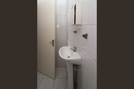 Banheiro de casa para alugar com 1 quarto, 42m² em Jardim Taboao, Taboão da Serra
