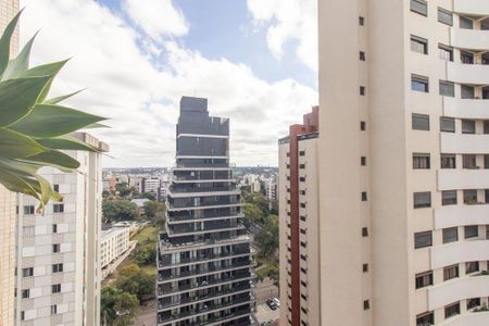 Apartamento para alugar com 237m², 2 quartos e 2 vagas Apartamento para alugar com 237m², 2 quartos e 2 vagasVista da Varanda da Sala
