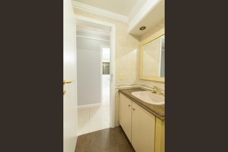 Apartamento para alugar com 237m², 2 quartos e 2 vagas Apartamento para alugar com 237m², 2 quartos e 2 vagasBanheiro Social