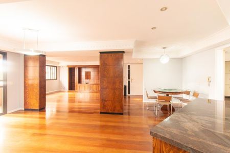 Apartamento para alugar com 237m², 2 quartos e 2 vagas Apartamento para alugar com 237m², 2 quartos e 2 vagasSala