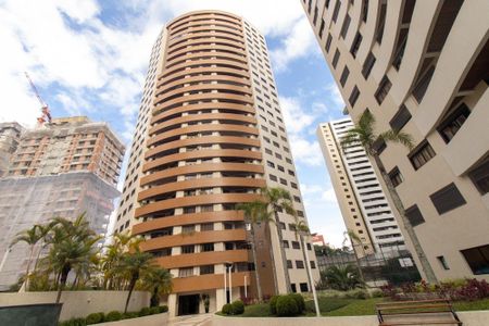 Apartamento para alugar com 237m², 2 quartos e 2 vagas Apartamento para alugar com 237m², 2 quartos e 2 vagasFachada do bloco