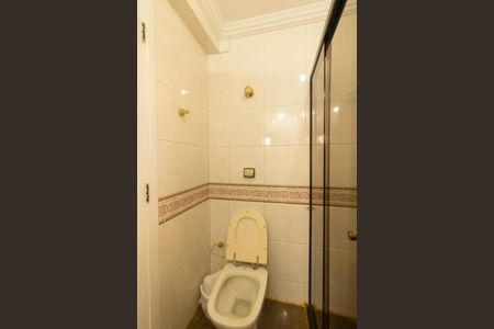Apartamento para alugar com 237m², 2 quartos e 2 vagas Apartamento para alugar com 237m², 2 quartos e 2 vagasBanheiro da suite 1