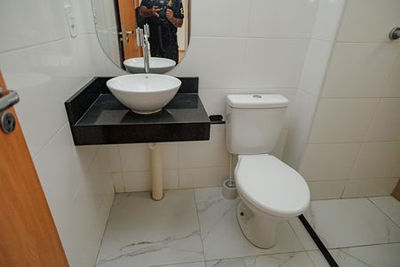 Apartamento para alugar com 40m², 2 quartos e 1 vaga Apartamento para alugar com 40m², 2 quartos e 1 vagaBanheiro