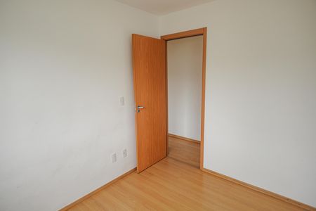 Quarto 1 de apartamento para alugar com 2 quartos, 40m² em Inhoaíba, Rio de Janeiro