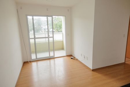 Sala de apartamento para alugar com 2 quartos, 40m² em Inhoaíba, Rio de Janeiro
