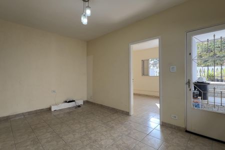 Casa à venda com 120m², 3 quartos e 2 vagas Casa à venda com 120m², 3 quartos e 2 vagasSala