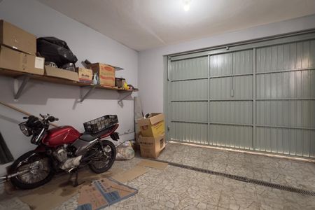 Casa à venda com 120m², 3 quartos e 2 vagas Casa à venda com 120m², 3 quartos e 2 vagasGaragem