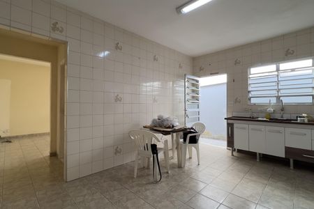 Casa à venda com 120m², 3 quartos e 2 vagas Casa à venda com 120m², 3 quartos e 2 vagasCozinha