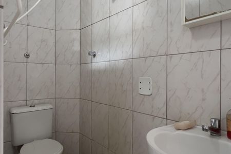 Casa à venda com 120m², 3 quartos e 2 vagas Casa à venda com 120m², 3 quartos e 2 vagasBanheiro 1