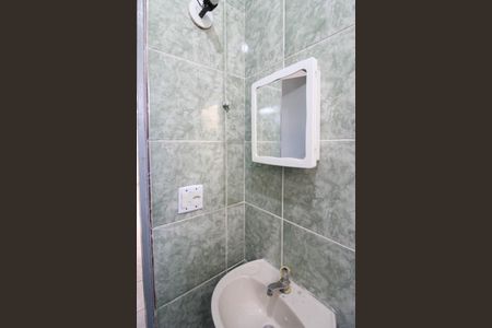Casa para alugar com 55m², 2 quartos e sem vaga Casa para alugar com 55m², 2 quartos e sem vagaBanheiro