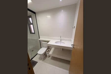 Apartamento à venda com 70m², 3 quartos e 1 vaga Apartamento à venda com 70m², 3 quartos e 1 vagaBanheiro