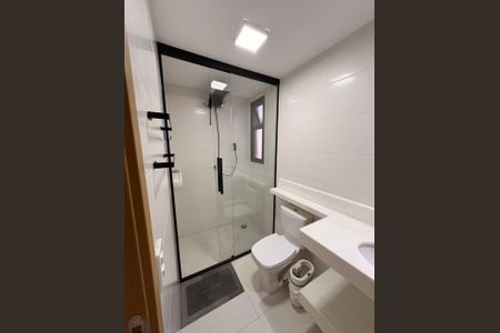 Apartamento à venda com 70m², 3 quartos e 1 vaga Apartamento à venda com 70m², 3 quartos e 1 vagaBanheiro