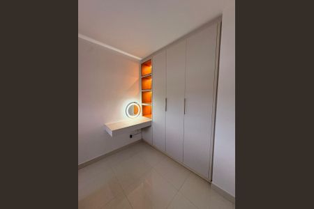 Apartamento à venda com 70m², 3 quartos e 1 vaga Apartamento à venda com 70m², 3 quartos e 1 vagaQuarto