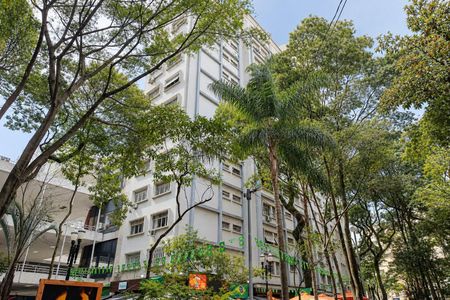 Studio à venda com 32m², 1 quarto e sem vaga Studio à venda com 32m², 1 quarto e sem vagaFachada