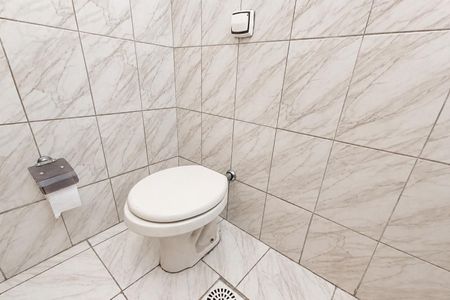 Banheiro de kitnet/studio à venda com 1 quarto, 32m² em República, São Paulo
