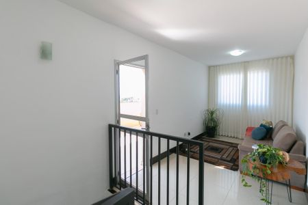 Apartamento para alugar com 102m², 2 quartos e 1 vaga