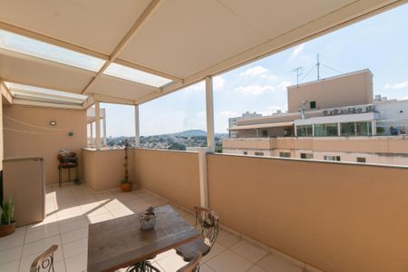 Apartamento para alugar com 102m², 2 quartos e 1 vaga