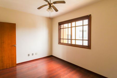 Apartamento à venda com 118m², 3 quartos e 2 vagas Apartamento à venda com 118m², 3 quartos e 2 vagasQuarto 1