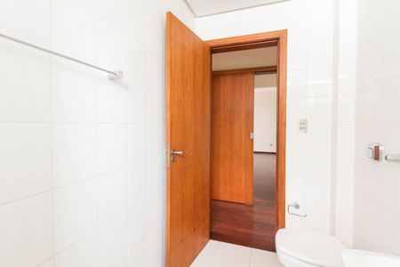 Apartamento à venda com 118m², 3 quartos e 2 vagas Apartamento à venda com 118m², 3 quartos e 2 vagasBanheiro