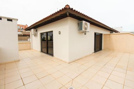 Apartamento à venda com 118m², 3 quartos e 2 vagas Apartamento à venda com 118m², 3 quartos e 2 vagasÁrea comum - Salão de festas