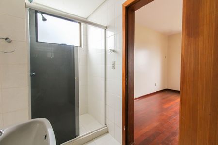 Apartamento à venda com 118m², 3 quartos e 2 vagas Apartamento à venda com 118m², 3 quartos e 2 vagasBanheiro da Suíte