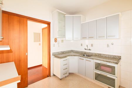 Apartamento à venda com 118m², 3 quartos e 2 vagas Apartamento à venda com 118m², 3 quartos e 2 vagasCozinha
