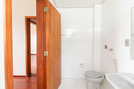 Apartamento à venda com 118m², 3 quartos e 2 vagas Apartamento à venda com 118m², 3 quartos e 2 vagasBanheiro da Suíte
