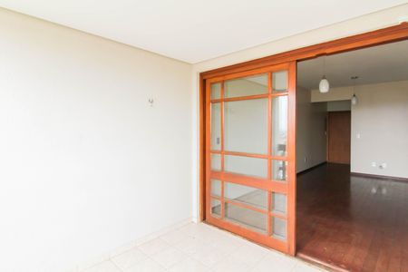 Apartamento à venda com 118m², 3 quartos e 2 vagas Apartamento à venda com 118m², 3 quartos e 2 vagasVaranda da Sala