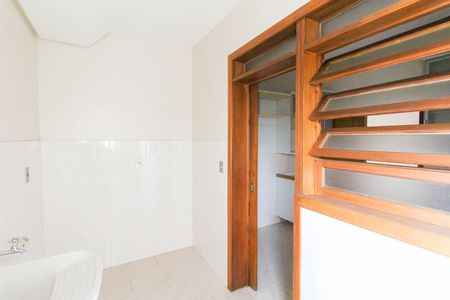 Apartamento à venda com 118m², 3 quartos e 2 vagas Apartamento à venda com 118m², 3 quartos e 2 vagasÁrea de Serviço