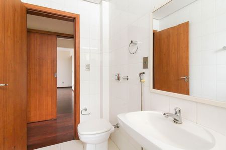 Apartamento à venda com 118m², 3 quartos e 2 vagas Apartamento à venda com 118m², 3 quartos e 2 vagasBanheiro